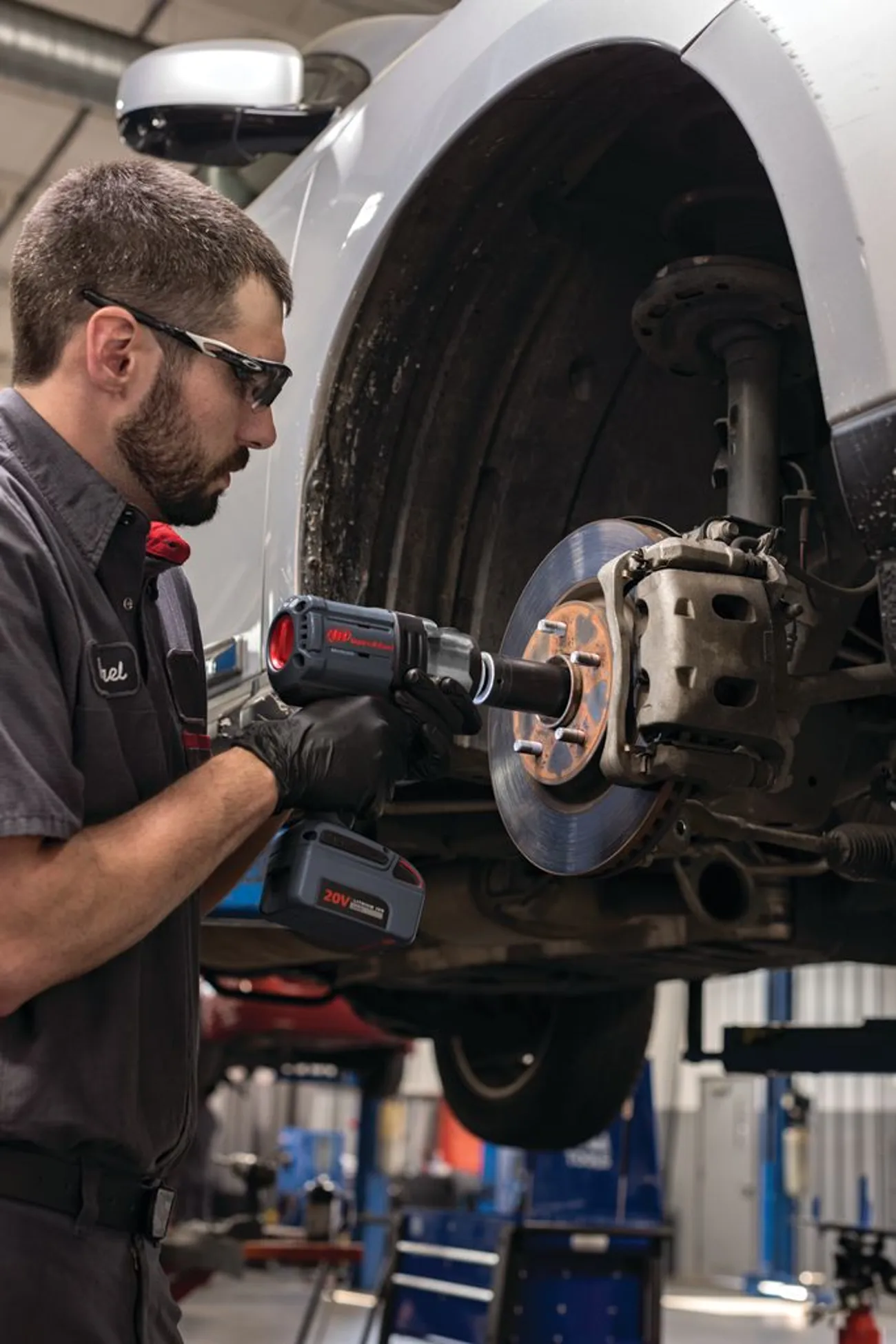 W7152 1/2" 20V High-Torque Cordless Impact Wrench - Image 6