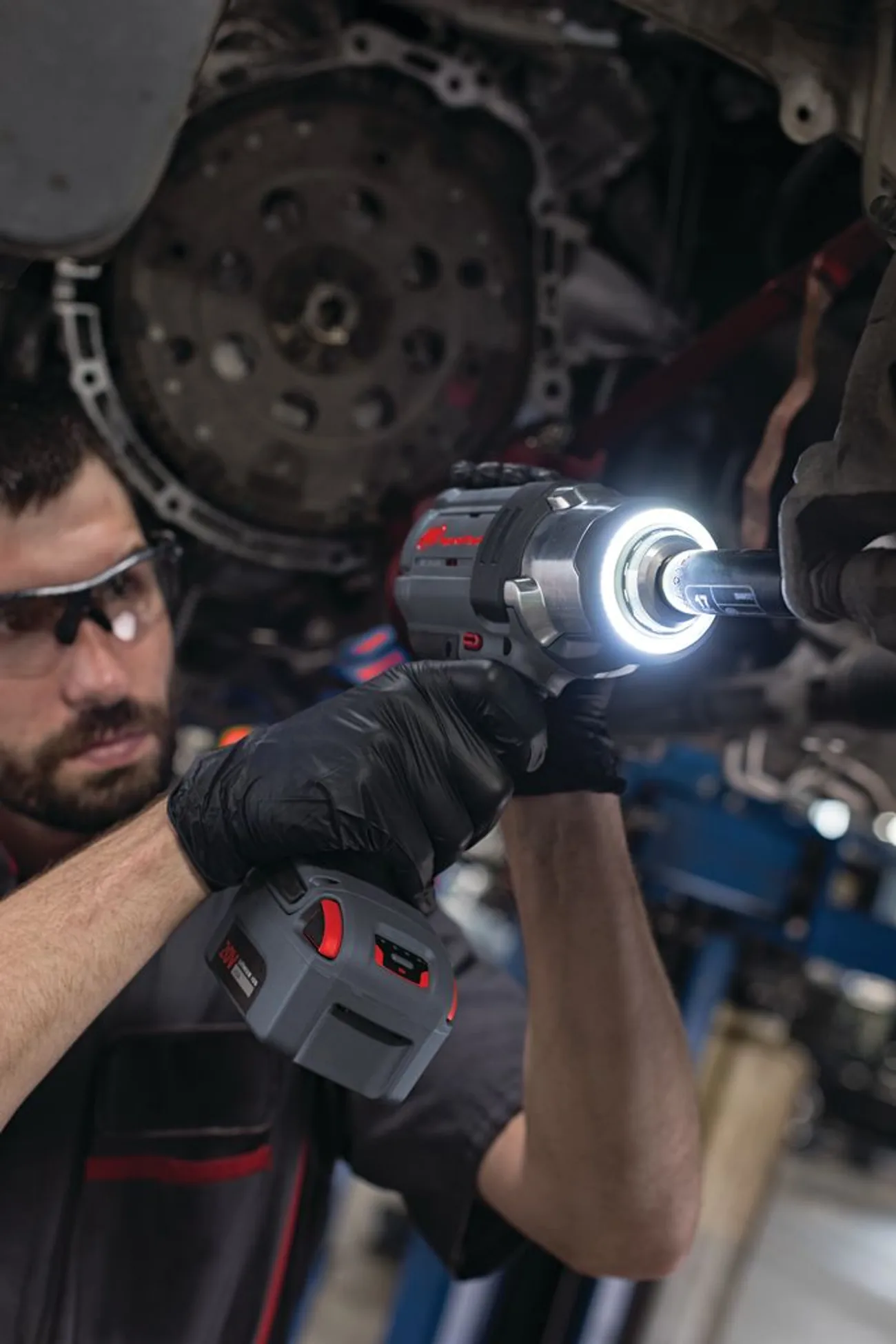 W7152 1/2" 20V High-Torque Cordless Impact Wrench - Image 7