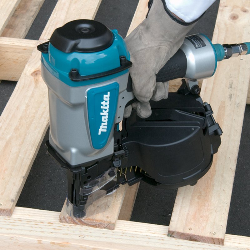 Makita Pneumatic Pallet Coil Nailer AN760 - Image 2