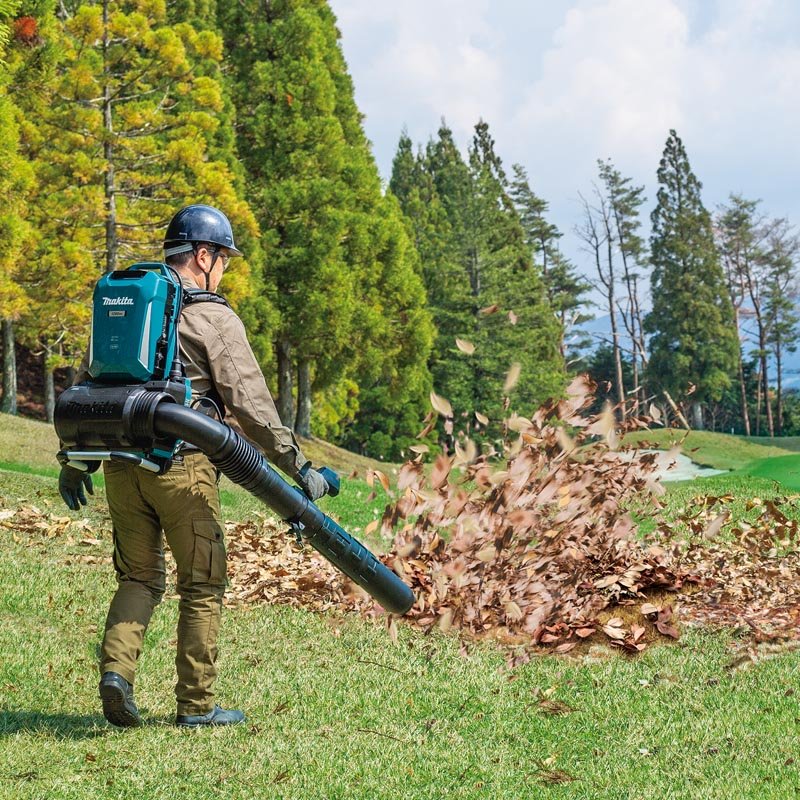 UB002C Battery Powered Backpack Blower - Image 2